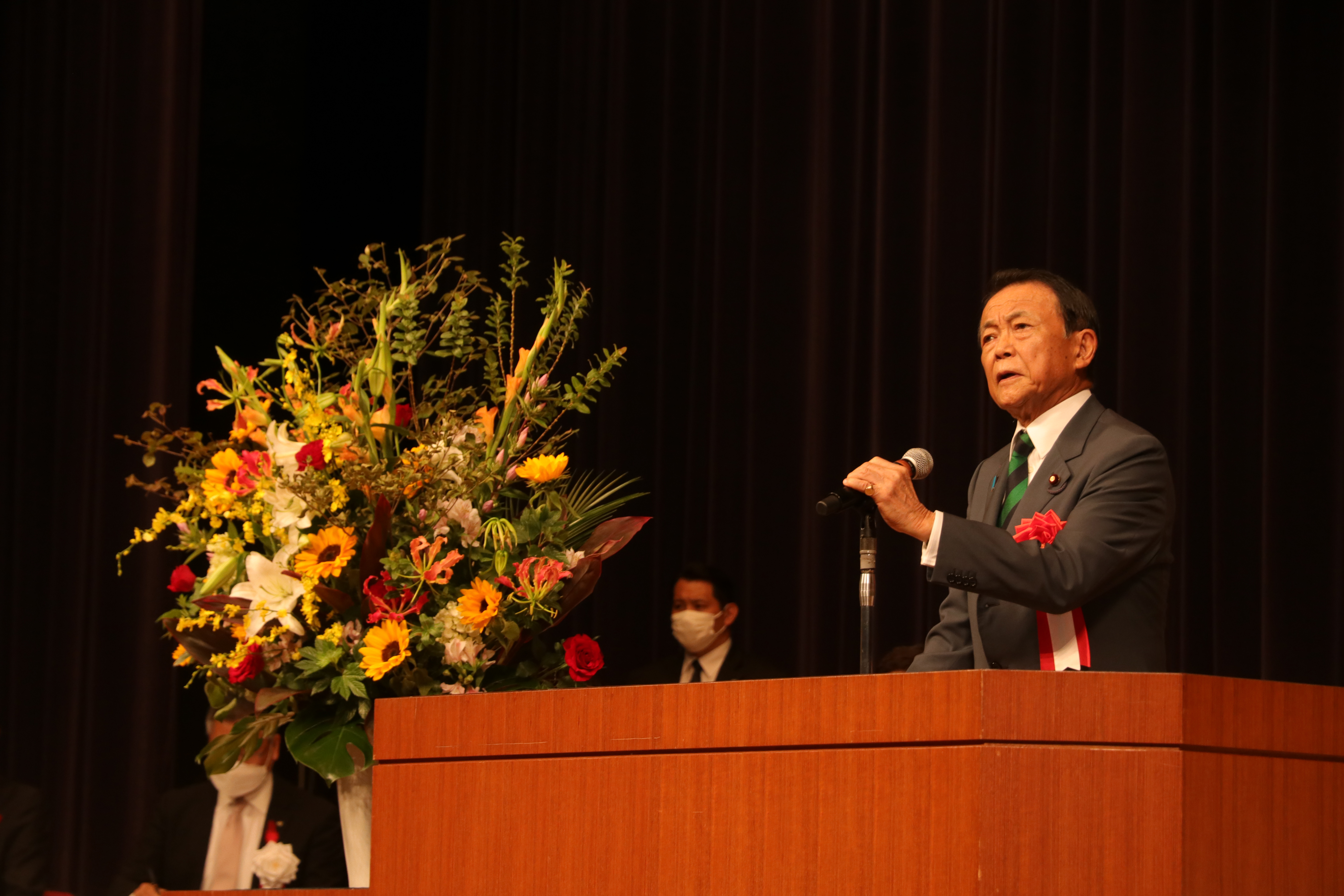 麻生太郎衆議院議員による祝辞の画像