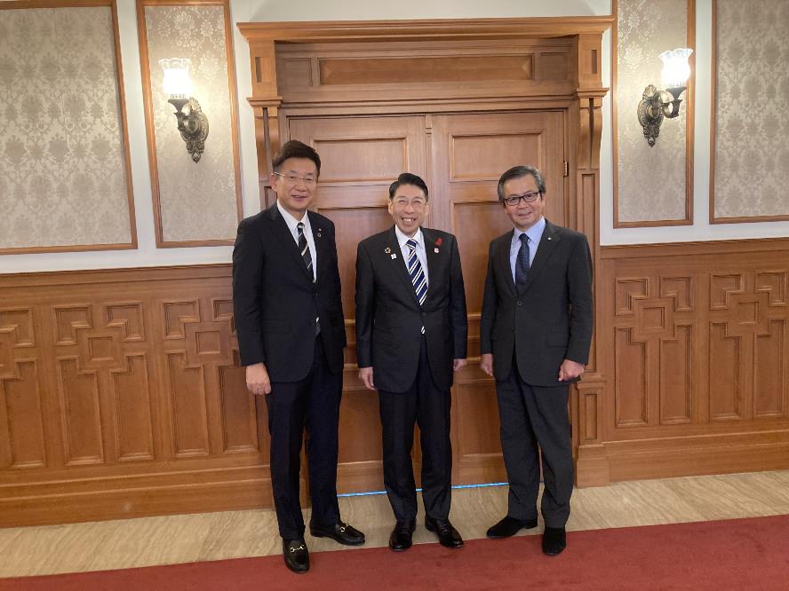 福岡県知事表敬訪問1