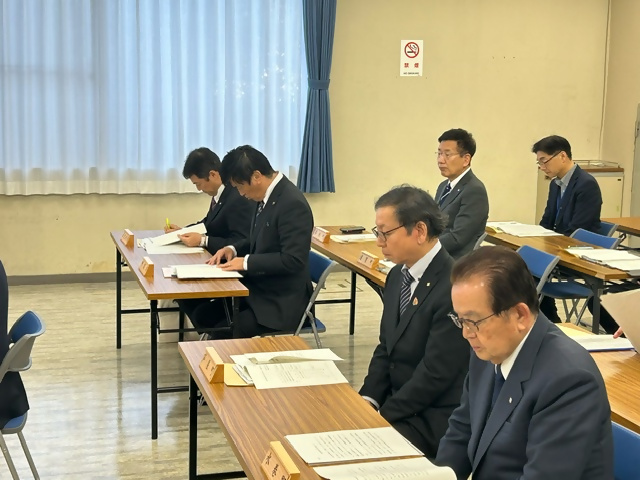 県議会農林水産委員会への要望活動2