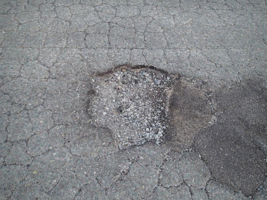 道路の陥没の画像